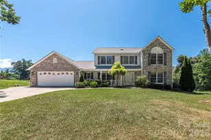 35 Forest Knoll Dr, Weaverville, NC 28787 - Photo 1