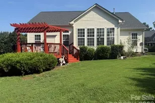 622 Panthers Way, Fort Mill, SC 29708 - Photo 2