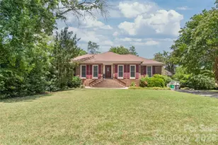 7308 Quail Ridge Dr, Charlotte, NC 28226 - Photo 1