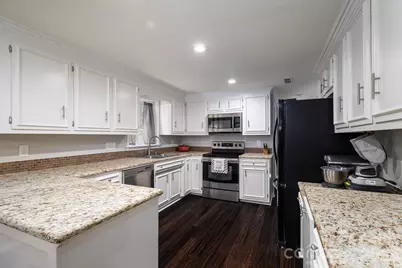 389 Caprice Circle, Lincolnton, NC 28092 - Photo 10