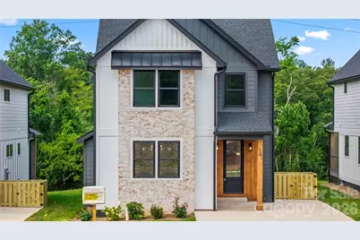 12 S Martha Kate Drive #21, Hendersonville, NC 28792 - Photo 1