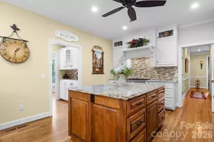 3740 Pinecrest Dr NE, Hickory, NC 28601 - Photo 14