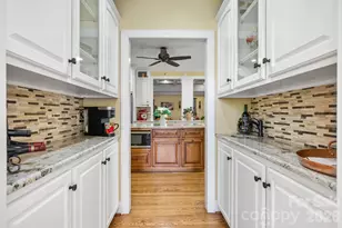 3740 Pinecrest Dr NE, Hickory, NC 28601 - Photo 20