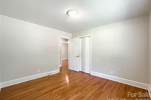 6728 Lakeside Dr, Charlotte, NC 28215 - Photo 40