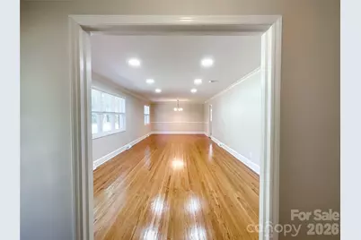 6728 Lakeside Drive, Charlotte, NC 28215 - Photo 8