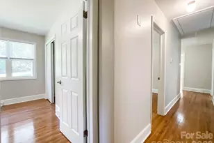 6728 Lakeside Dr, Charlotte, NC 28215 - Photo 36