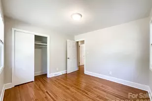 6728 Lakeside Dr, Charlotte, NC 28215 - Photo 38