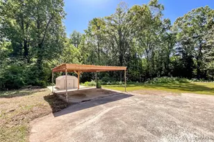 6728 Lakeside Dr, Charlotte, NC 28215 - Photo 42