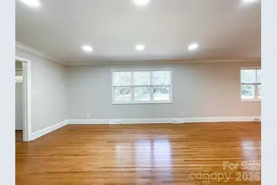 6728 Lakeside Drive, Charlotte, NC 28215 - Photo 10