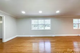 6728 Lakeside Dr, Charlotte, NC 28215 - Photo 10
