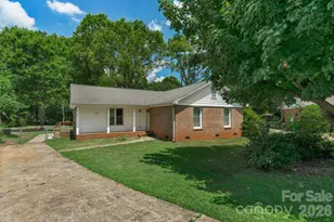 9800 Ordway Ct, Charlotte, NC 28270 - Photo 1