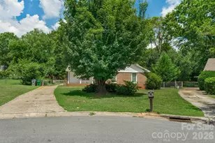 9800 Ordway Ct, Charlotte, NC 28270 - Photo 4