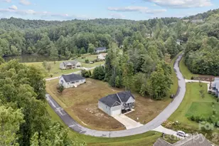 79 Crystal Mountain Dr, Hendersonville, NC 28739 - Photo 22