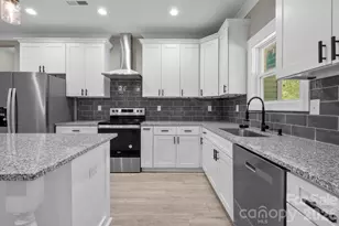 79 Crystal Mountain Dr, Hendersonville, NC 28739 - Photo 4