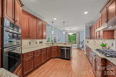 470 Swift Creek Cove, Lake Wylie, SC 29710 - Photo 8