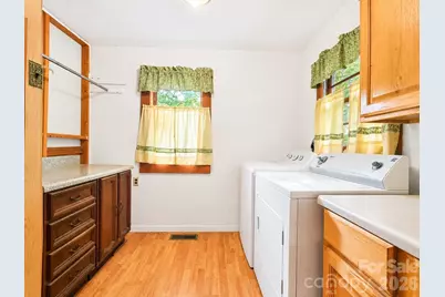 128 E Hilltop Drive, Gastonia, NC 28054 - Photo 16