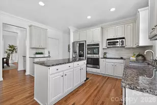 2003 Ptarmigan Ct, Waxhaw, NC 28173 - Photo 8