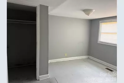 706 N Logan Street, Gastonia, NC 28052 - Photo 8