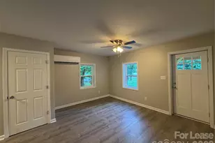 2621 E Greenbriar Rd, Statesville, NC 28625 - Photo 6