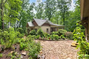 352 Celo Cove Dr, Burnsville, NC 28714 - Photo 2