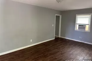 705 N Logan St, Gastonia, NC 28052 - Photo 2