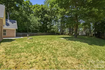 139 Spicewood Circle, Troutman, NC 28166 - Photo 4