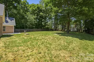 139 Spicewood Cir, Troutman, NC 28166 - Photo 4