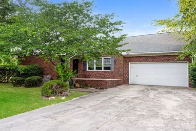 18805 Bluff Point Road #B, Cornelius, NC 28031 - Photo 2