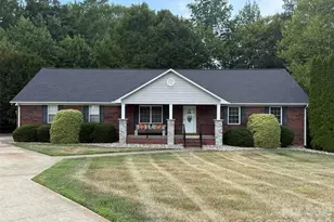 2013 Silvertip Ct, Belmont, NC 28012 - Photo 1