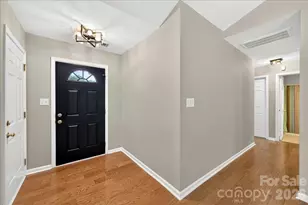 8732 Brookstead Meadow Ct, Charlotte, NC 28215 - Photo 6