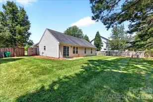 8732 Brookstead Meadow Ct, Charlotte, NC 28215 - Photo 42