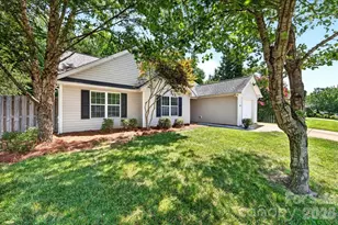 8732 Brookstead Meadow Ct, Charlotte, NC 28215 - Photo 4