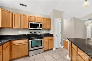 8732 Brookstead Meadow Ct, Charlotte, NC 28215 - Photo 18