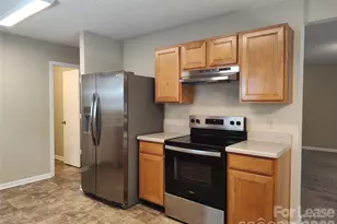 2038 Dunsmore Ln, Waxhaw, NC 28173 - Photo 4