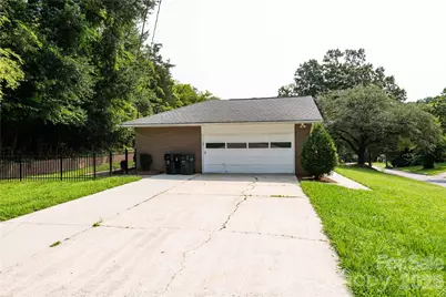 171 Suburban Avenue NE, Concord, NC 28025 - Photo 4