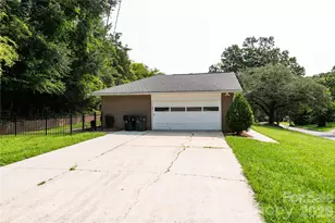 171 Suburban Ave NE, Concord, NC 28025 - Photo 4