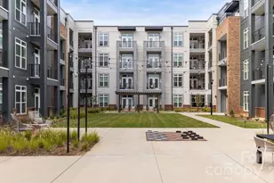 4520 Charlotte Park Dr, Charlotte, NC 28217 - Photo 2