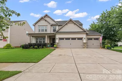 142 Fesperman Circle, Troutman, NC 28166 - Photo 1