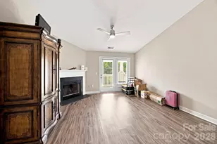 17257 Doe Valley Ct, Cornelius, NC 28031 - Photo 4
