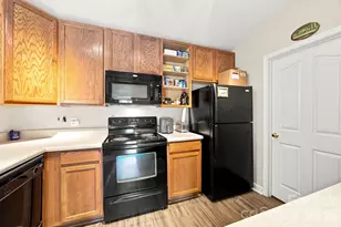 17257 Doe Valley Ct, Cornelius, NC 28031 - Photo 14