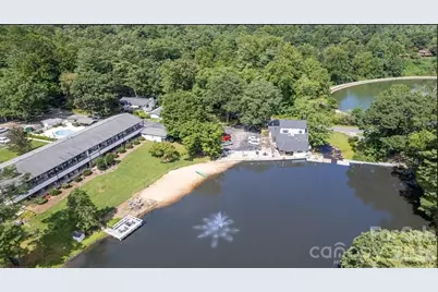 1150 W Blue Ridge Road, Flat Rock, NC 28731 - Photo 14