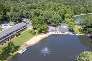 1150 W Blue Ridge Rd, Flat Rock, NC 28731 - Photo 14