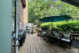 200 Foxlair Ct, Matthews, NC 28105 - Photo 44