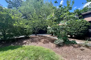 200 Foxlair Ct, Matthews, NC 28105 - Photo 10