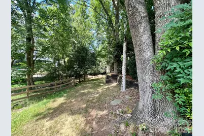 200 Foxlair Court, Matthews, NC 28105 - Photo 12
