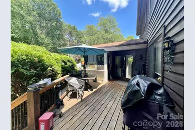 200 Foxlair Court, Matthews, NC 28105 - Photo 20