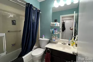 200 Foxlair Ct, Matthews, NC 28105 - Photo 34