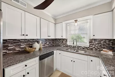 1700 Roxborough Road #A, Charlotte, NC 28211 - Photo 16