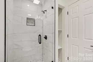 4219 Tipperary Pl, Charlotte, NC 28215 - Photo 26