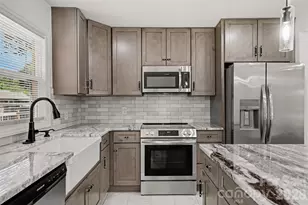 4219 Tipperary Pl, Charlotte, NC 28215 - Photo 12